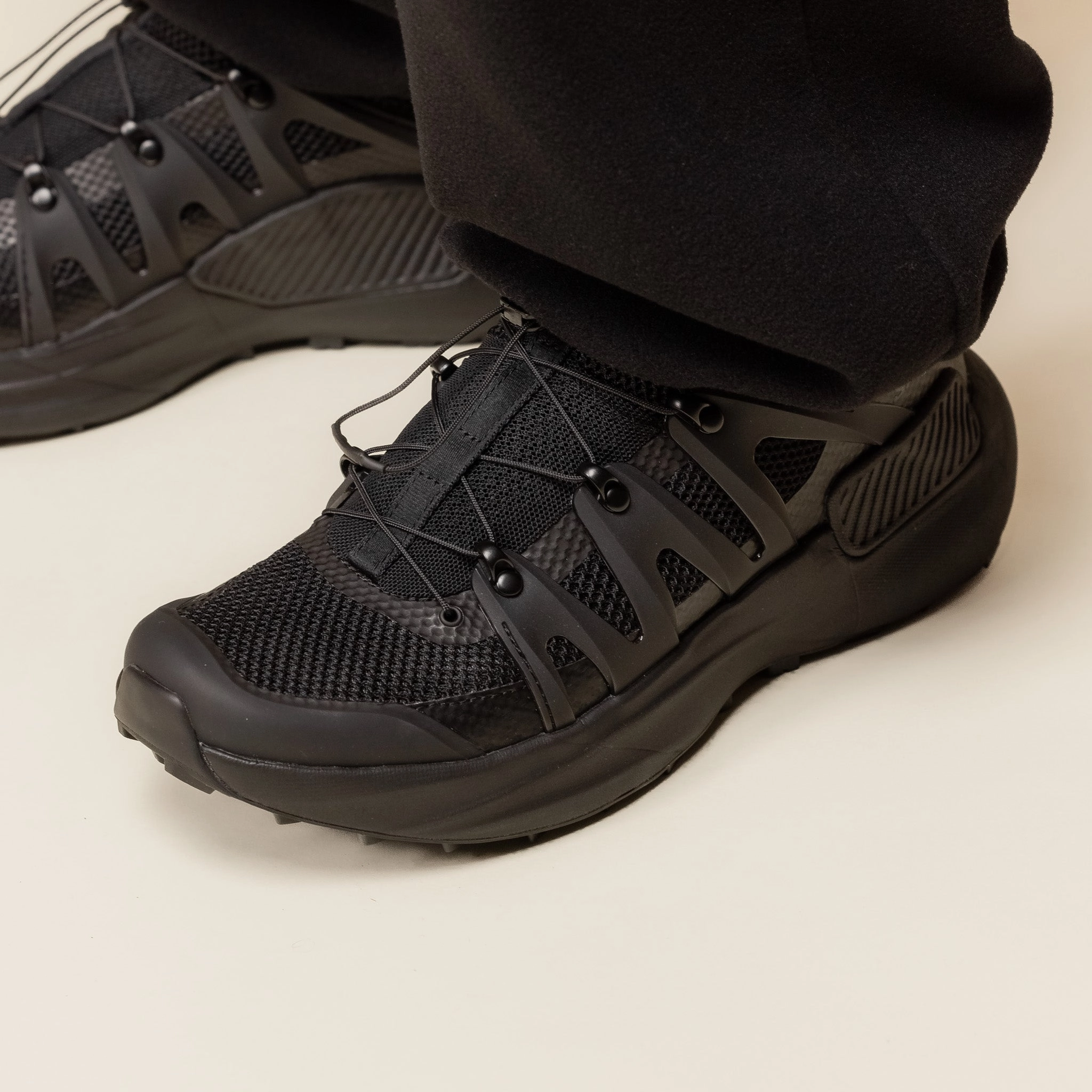 Salomon - Genesis Advanced Trainer - Black / Black / Black Synthetic Angel Mood