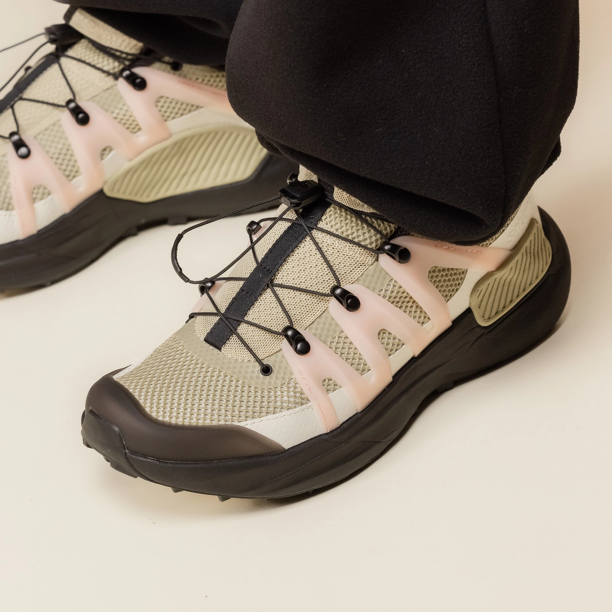 Salomon - Genesis Advanced Trainer - Pale Olive Green / Black / Impatiens Pink Easy Walk Dust Ready