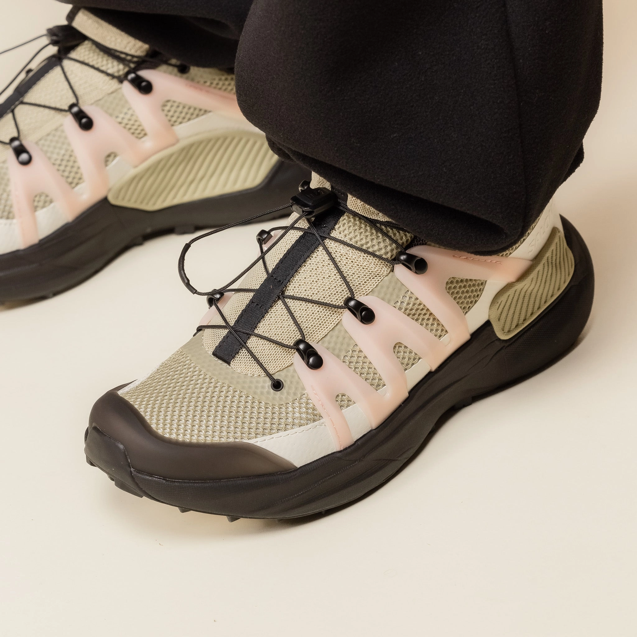 Winter Base Salomon - Genesis Advanced Trainer - Pale Olive Green / Black / Impatiens Pink