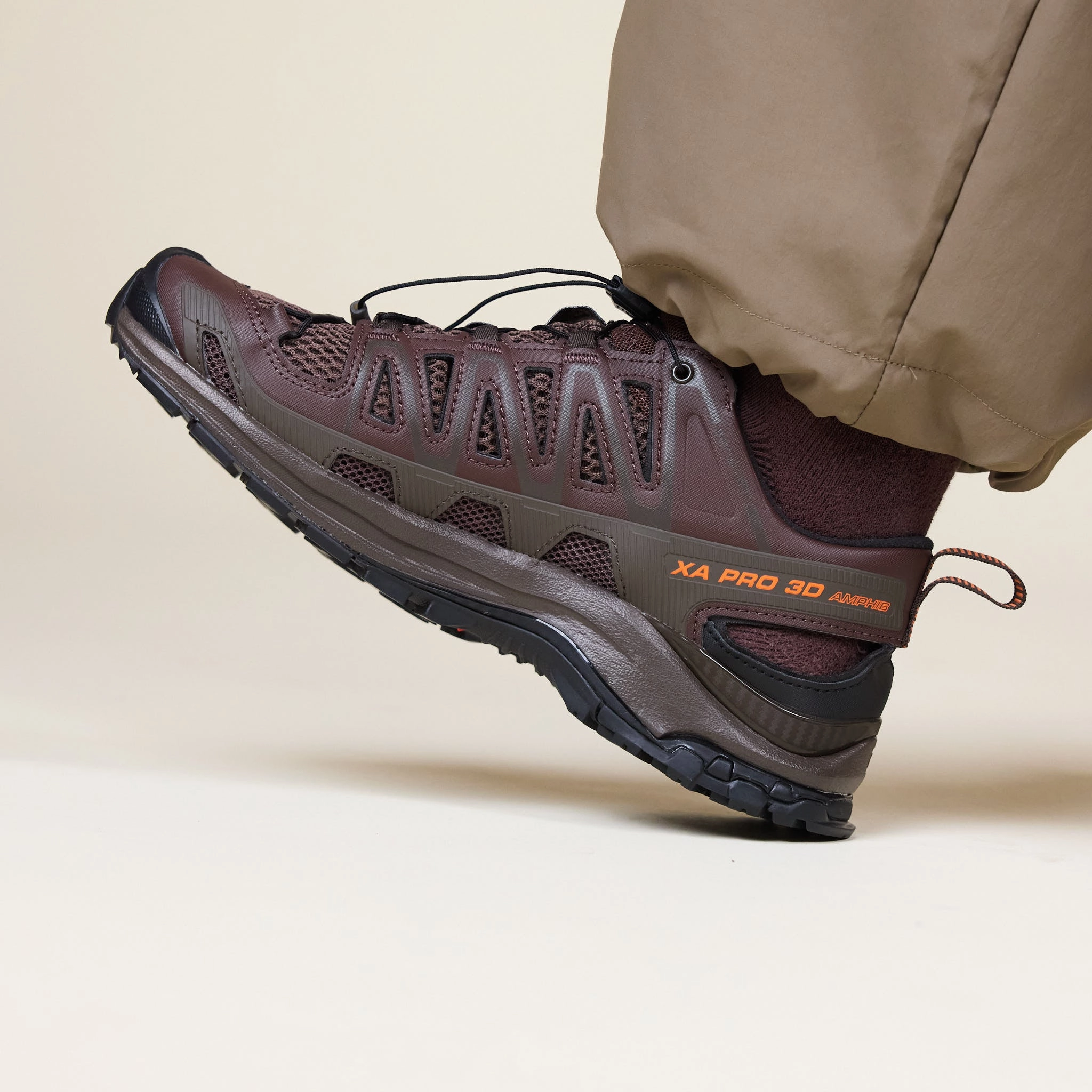 Month Strong Galaxy Tone Salomon - XA Pro 3D Amphib - French Roast / Delicioso / Red