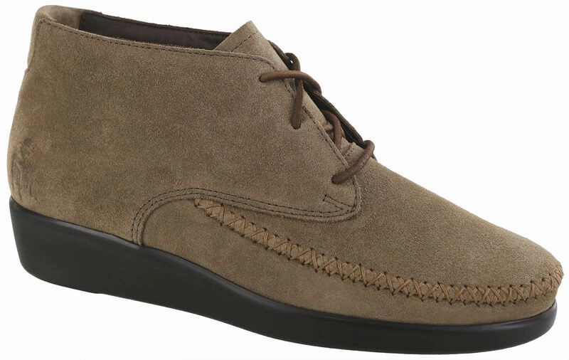 SAS Women's Kich Lace Up Ankle Boot Almond Cold Trek Fashionable Choice