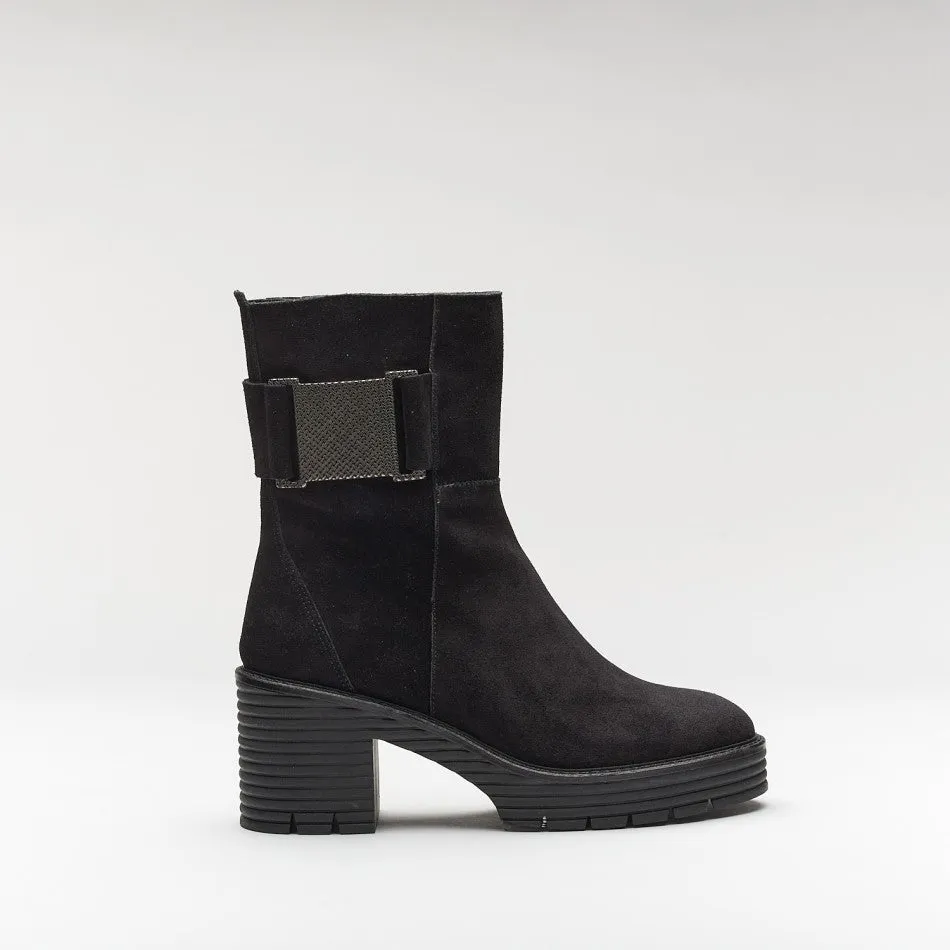 Softwaves Women's Montez boot Black ergonomic