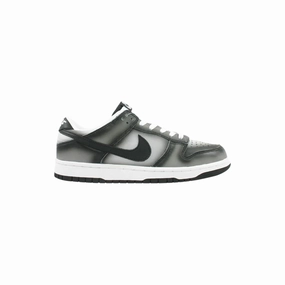 Short Walks Nike Dunk Low Haze