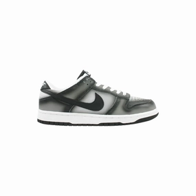 Short Walks Nike Dunk Low Haze
