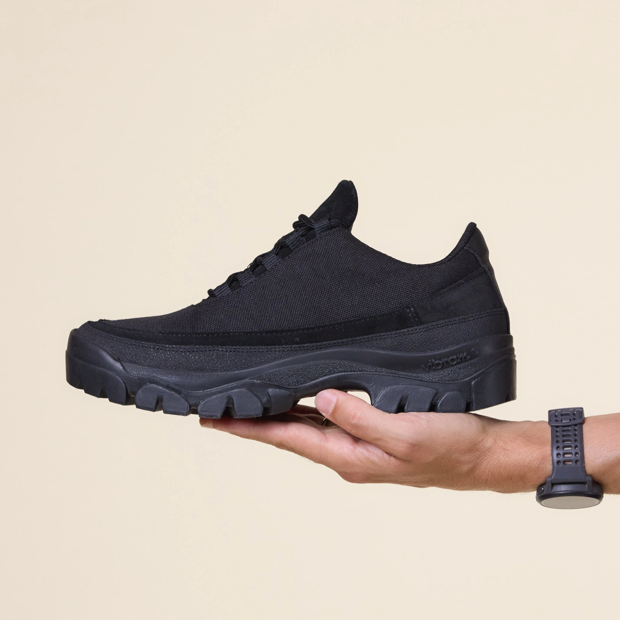 On The Trail Tarvas - Easy Hiker Cordura - Black