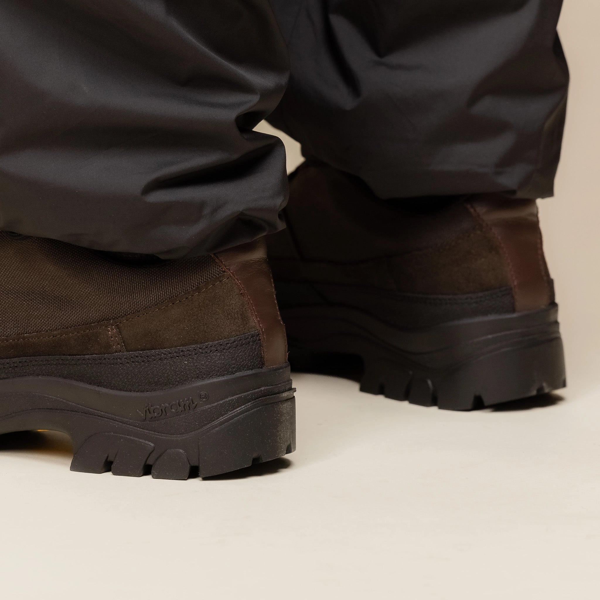 Shock Resistant Fit Adventure Essentials Tarvas - Easy Hiker Cordura - Brown