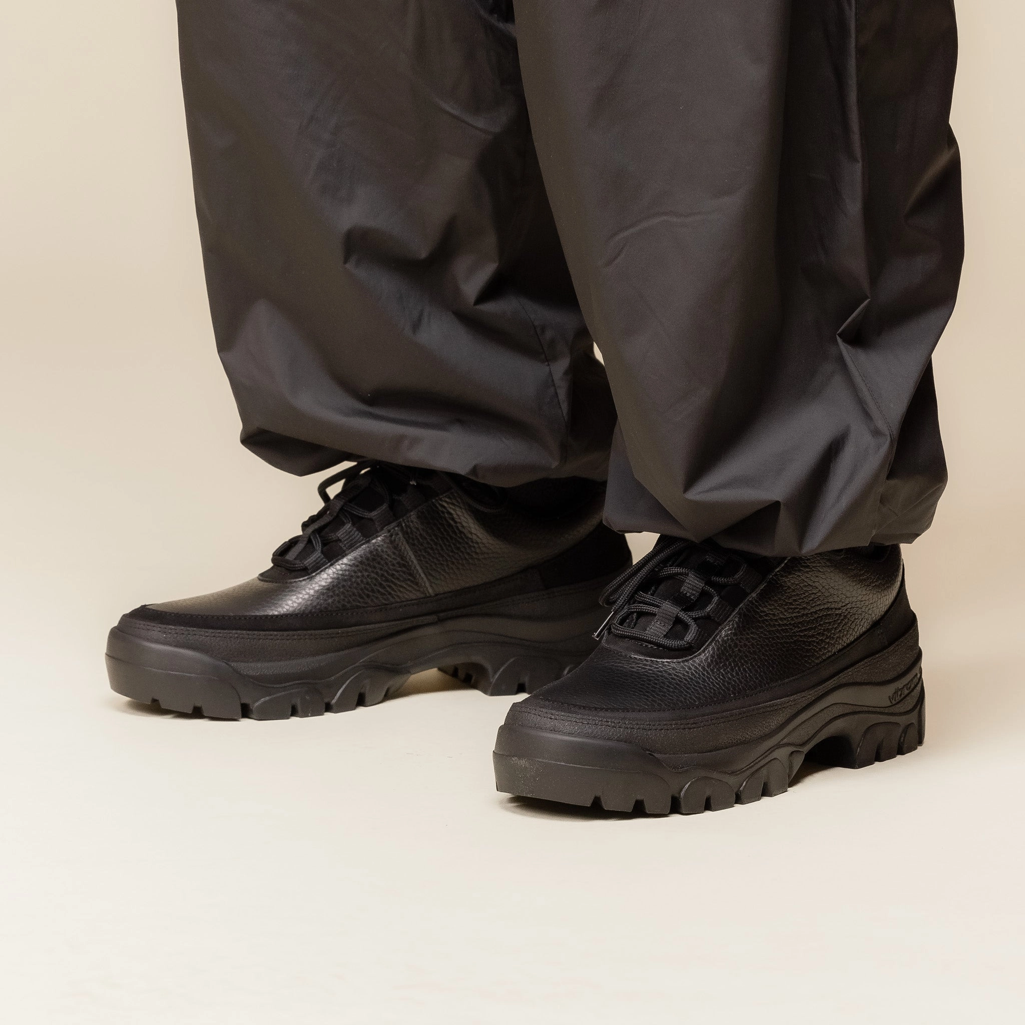 Flat Trail Backpacking Support Tarvas - Easy Hiker Leather - Black