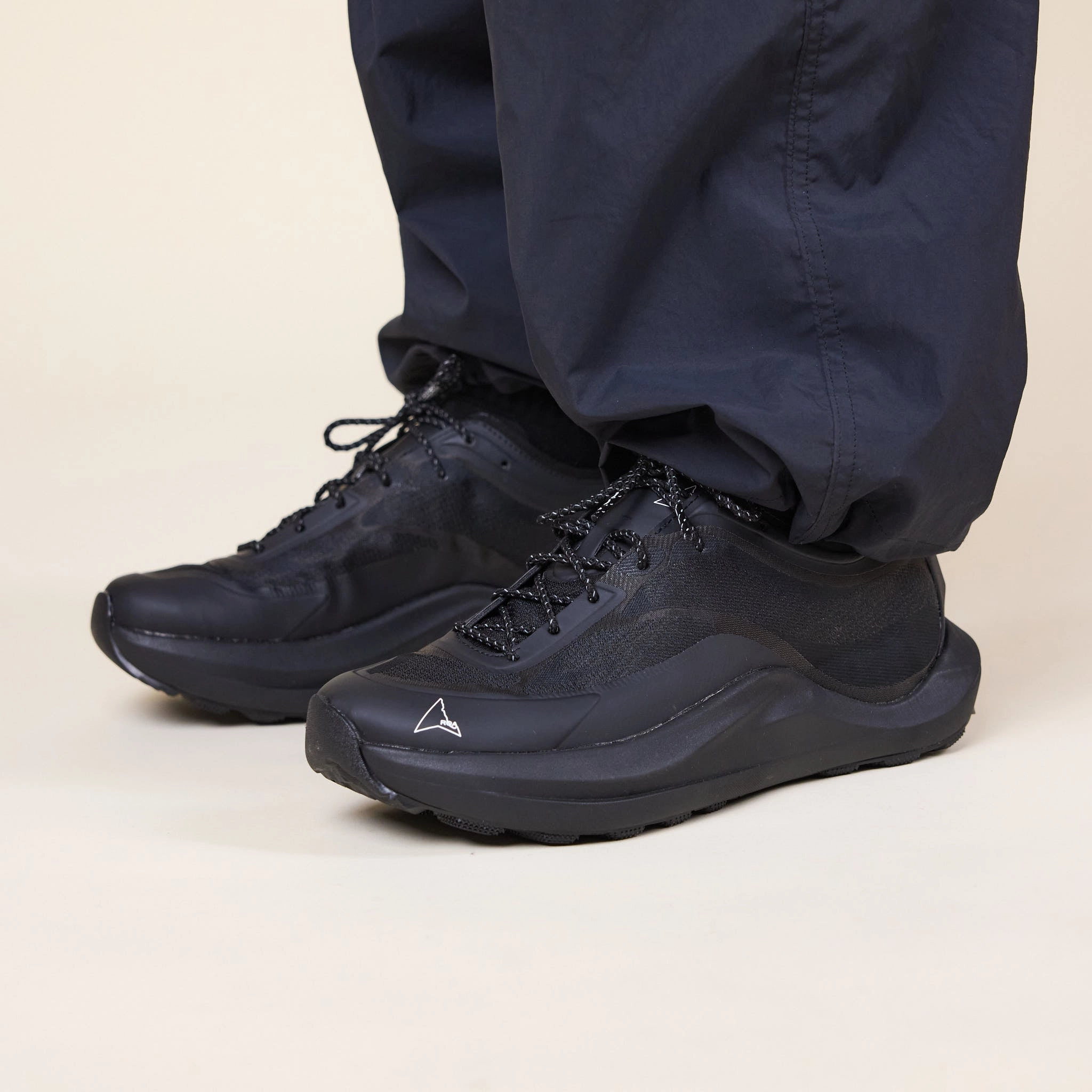 High Traction Boots Roa Hiking - Sella Hiking Trainer  - Black