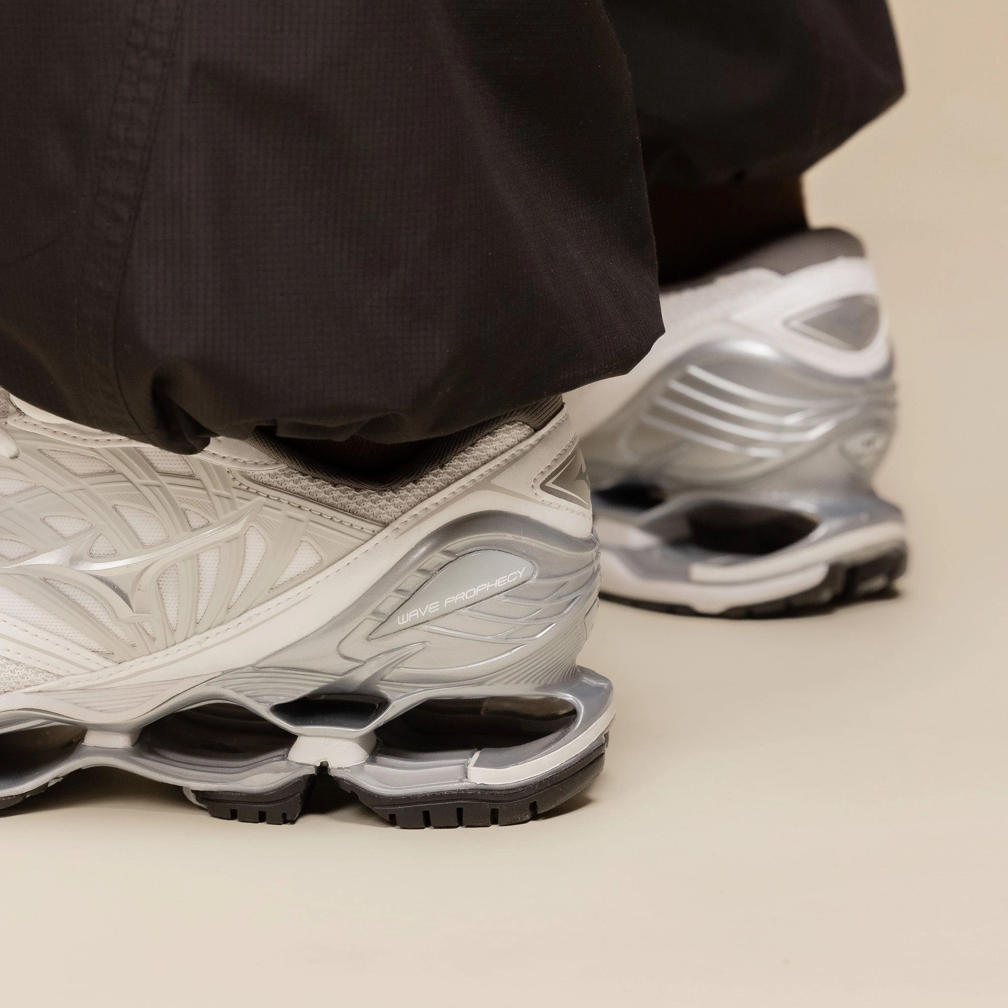 Mizuno - Wave Prophecy LS - White / Silver / Harbour Mist Fresh Drop