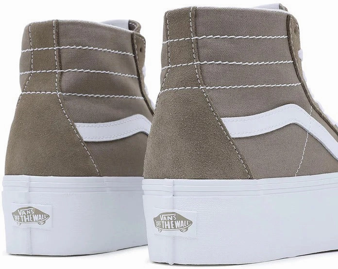 Durable outsole Easy Wear Vans Sk8-Hi Tapered Stackform Overland Trek