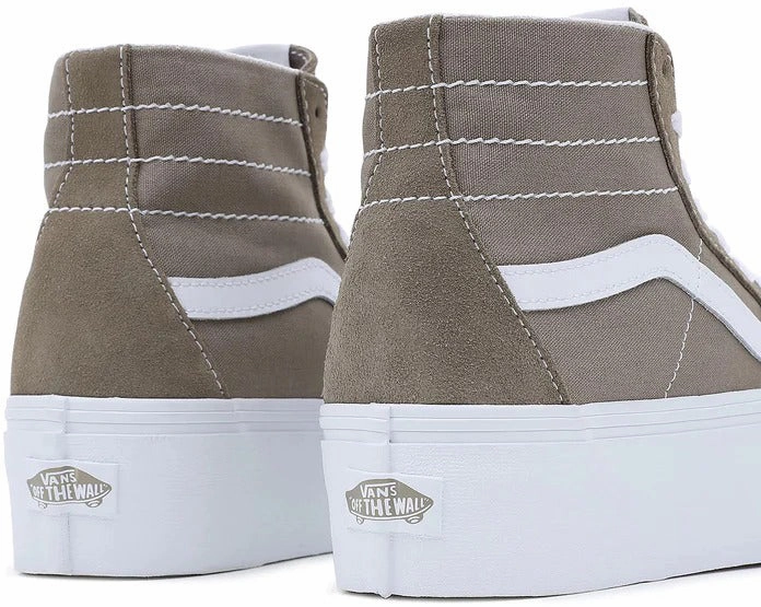 Durable outsole Easy Wear Vans Sk8-Hi Tapered Stackform Overland Trek