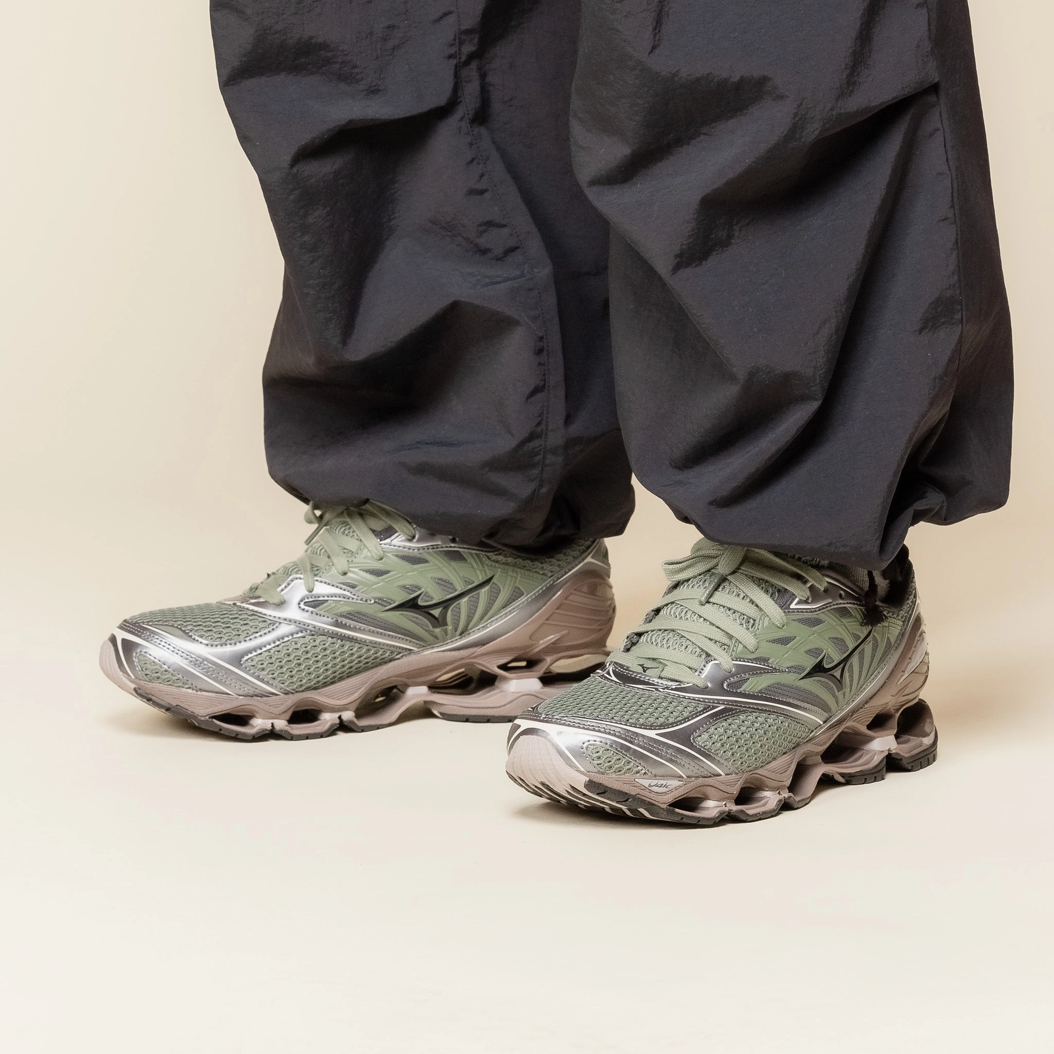 Vintage Love Dual Tone Mizuno - Wave Prophecy LS - Agave Green / Black / Iron