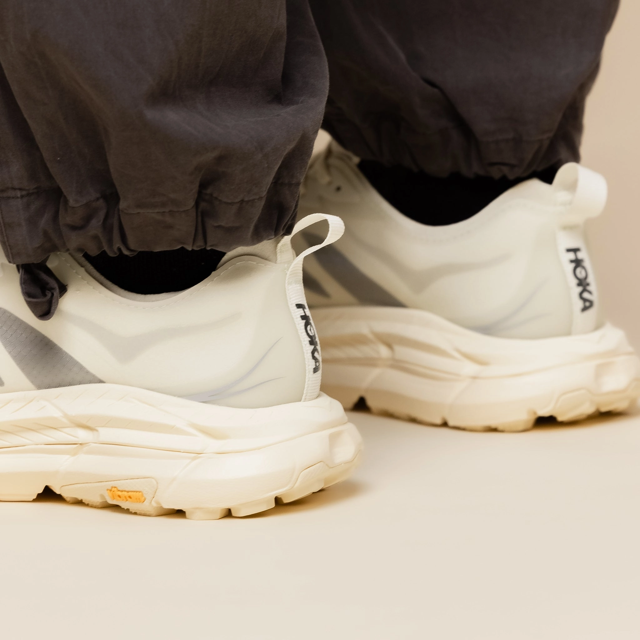 Hoka - Mafate Speed 4 Lite - Truffle Salt / Vintage Yellow Comfort Curve